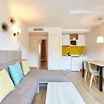 Universal Apartamentos Laguna Garden