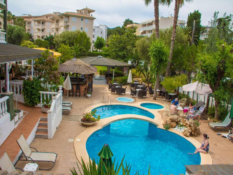 Universal Laguna Garden Aparthotel