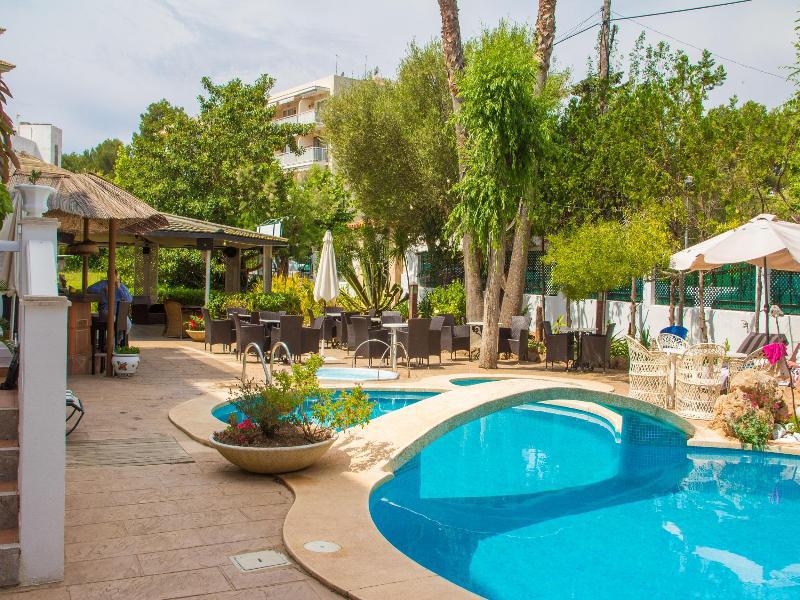Aparthotel Universal Laguna Garden 3*
