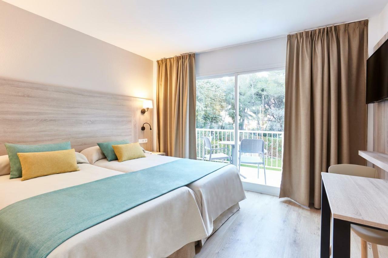 Universal Laguna Garden Aparthotel 3*
